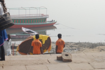 Cleaning the Ganga. Assi Ghat, Varanasi
